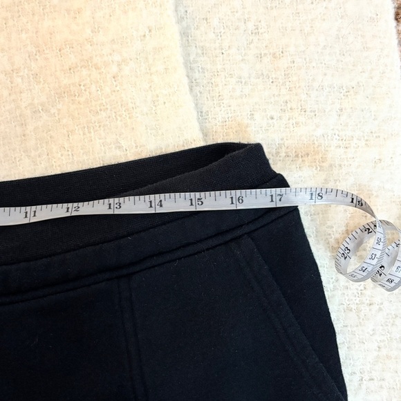 Burberry Jogging Pants - Picture 3 of 7